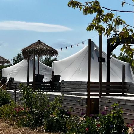 ホテル Vaettervy Glamping Habo エクステリア 写真