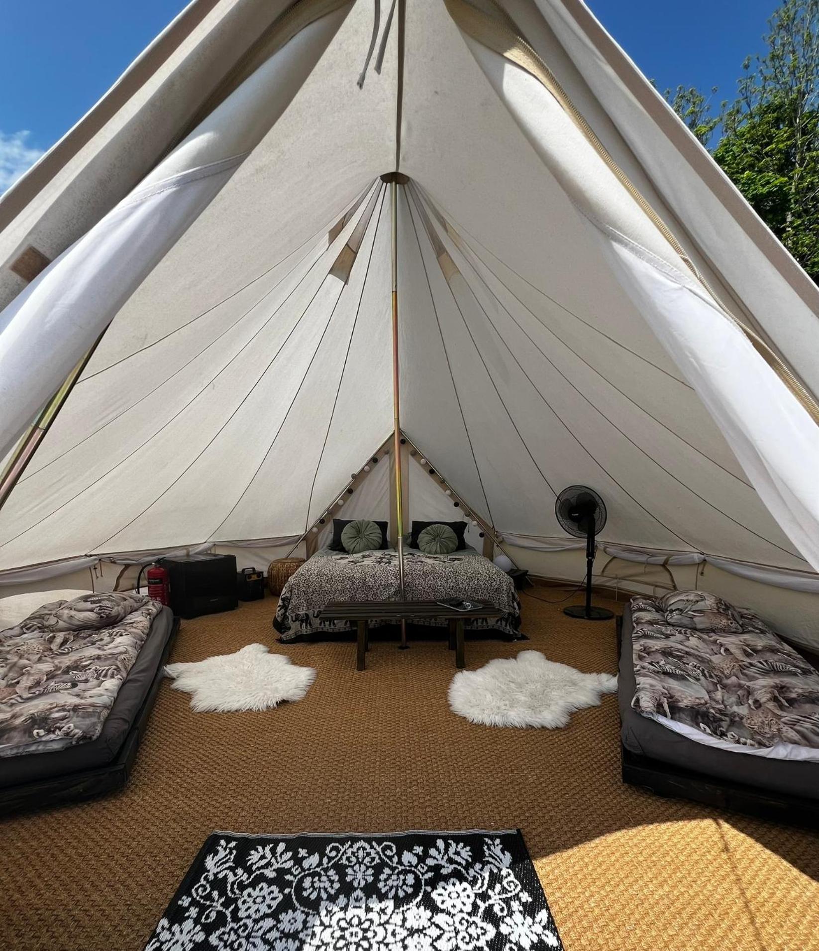 ホテル Vaettervy Glamping Habo エクステリア 写真