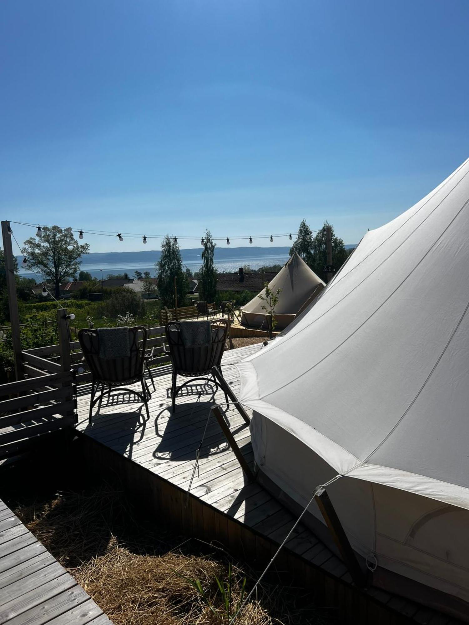 ホテル Vaettervy Glamping Habo エクステリア 写真